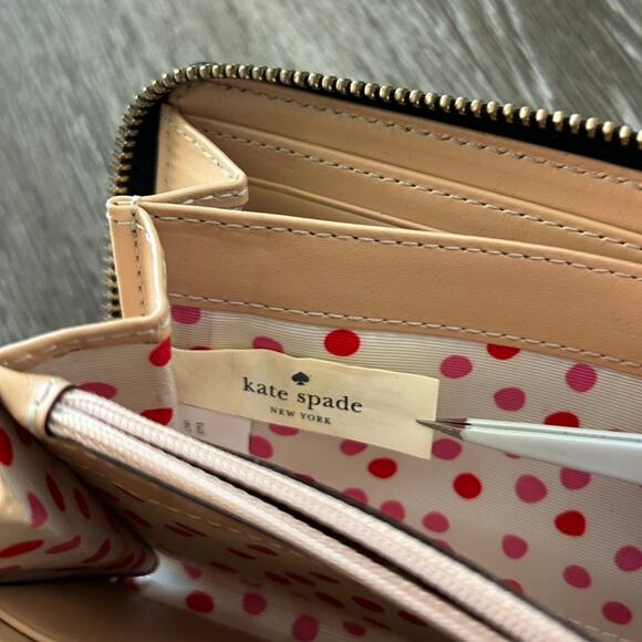 EUC Kate Spade Wellesley Neda Black Leather Zip Around Clutch Wallet - Picture 7 of 12